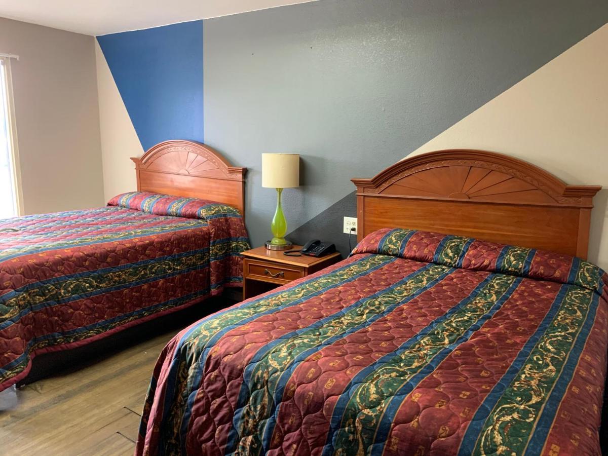 נוקסוויל Royal Inn & Suites מראה חיצוני תמונה