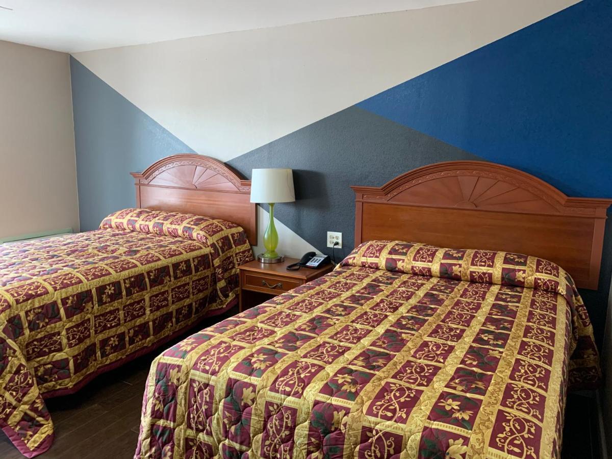 נוקסוויל Royal Inn & Suites מראה חיצוני תמונה