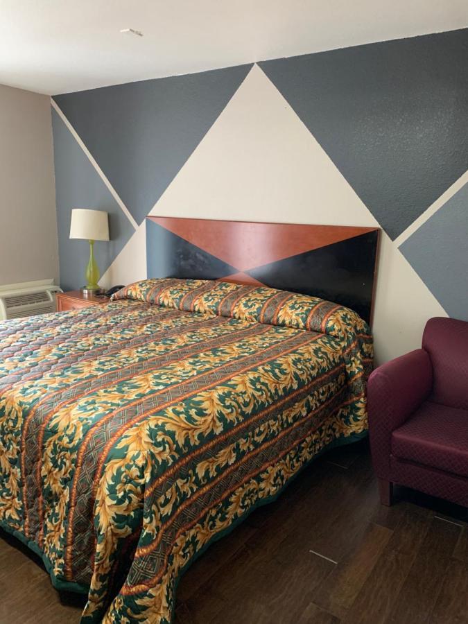 נוקסוויל Royal Inn & Suites מראה חיצוני תמונה